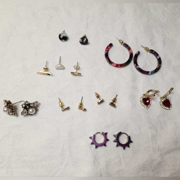 LOT Fem Punk Fun earrings - Picture 1 of 9